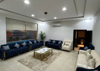 شاليه بمسطح اخضر و مسبح