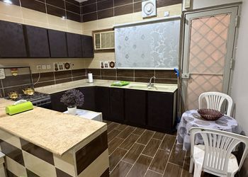 شقة بصالة و غرفة نوم 