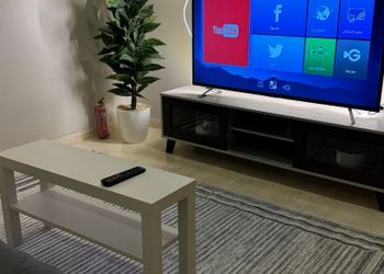 استديو هادئ بدخول ذاتي