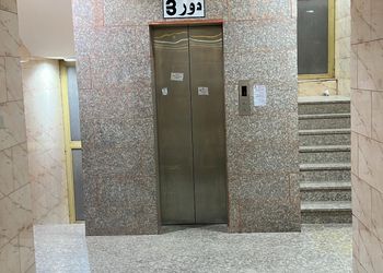 شقة بغرفتين نوم وصالة 