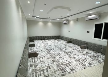 استراحة بمسطح اخضر ومجالس