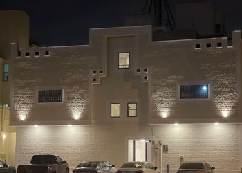 استديو بسرير ماستر وجلسة جانبية 