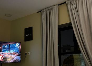 استديو هادئ بسرير ماستر 