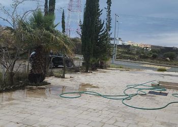 شقة بغرفة معيشة وغرفتين نوم 