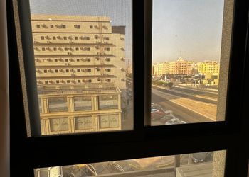 شقة بغرفتين نوم وصالة مريحة 