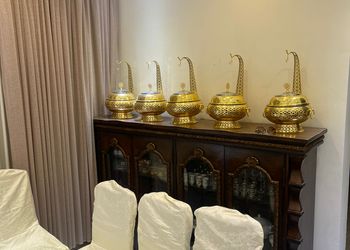 استراحة بمسطح اخضر ومجالس