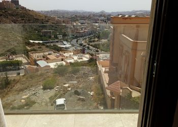 شقة بغرفتين نوم وصالة جلوس