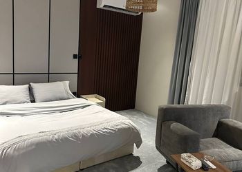 استوديو بسرير ماستر ودخول ذاتي 