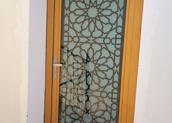 شقة بغرفتين نوم وصالة 