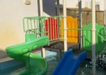 شاليه بغرفتين نوم و جلسة خارجية