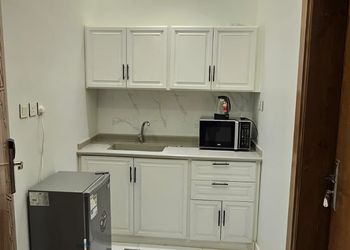استديو راقي بدخول ذاتي 