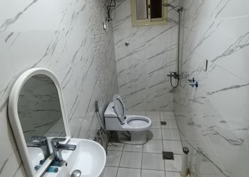 فيلا بمسبح داخلي وغرفتين نوم 