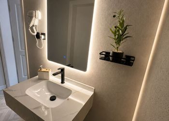 استديو بتصميم أنيق ودخول ذاتي