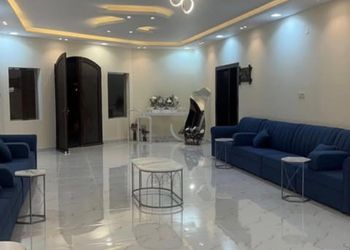 شاليه بألعاب مائية وجلسة خارجية