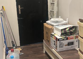استراحة بمجالس واسعة وفناء خارجي 