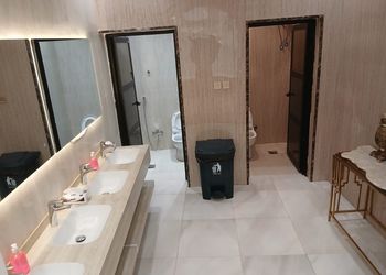 استراحة بمسطح اخضر وجلسه خارجيه
