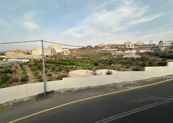 شقة بغرفتين نوم وصالة