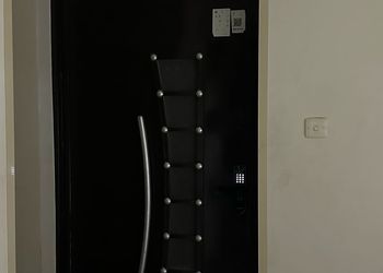 شقة بغرفتين نوم وغرفة جلوس 