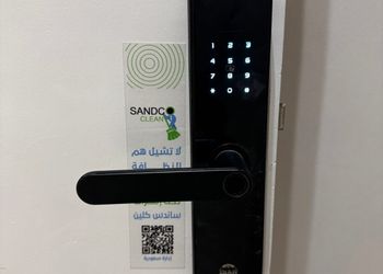 استديو بسرير ماستر وجلسة جانبية