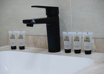 استديو هادئ بسرير ماستر 