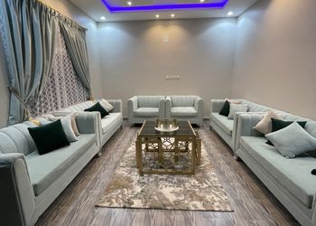 شاليه بمسطح اخضر  ومسبح خارجي