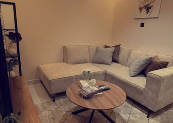 شقة بدخول ذاتي وتصميم هادئ 