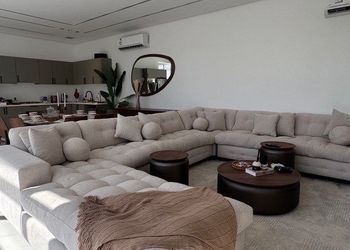 شاليه بغرفة نوم مطلة على المسبح 