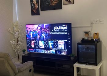 استديو بسرير ماستر وجلسة جانبية