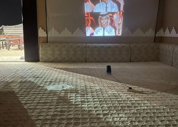 مخيم بخيمة ومجلس 