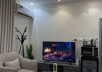 استديو هادئ بدخول ذاتي 