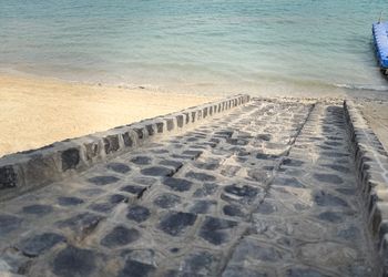 فيلا بتصميم انيق و اربع غرف نوم