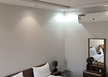 استديو هادئ بسرير ماستر 