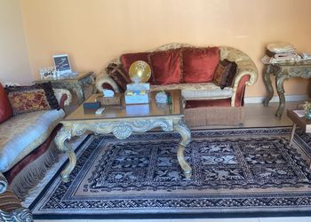 شاليه بمسبح و مسطح اخضر 