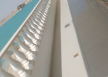 شاليه باطلالة على البحر