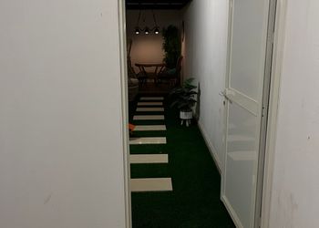 استديو هادئ بسرير ماستر 