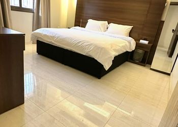 استديو هادئ بسرير ماستر 
