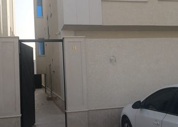 شقة بغرفة معيشة وغرفة نوم 