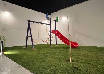 شاليه بألعاب أطفال
