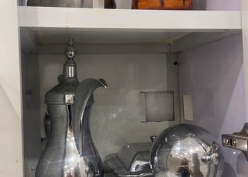 شقة بغرفة معيشة وغرفتين نوم 