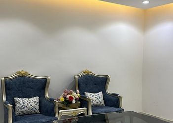 استراحة بمجلس وفناء خارجي 