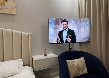 استديو بسرير ماستر وجلسة جانبية 