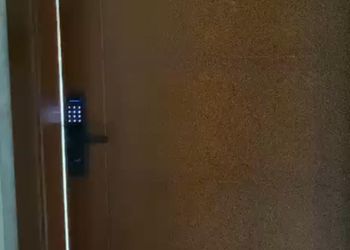 استديو هادئ بسرير ماستر 