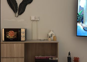 استديو بسرير ماستر وجلسة جانبية 