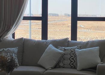 شقة فاخرة مكونة من ثلاث غرف نوم