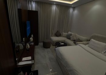 استديو هادئ بسرير ماستر 