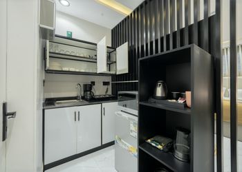 استديو بتصميم أنيق ودخول ذاتي