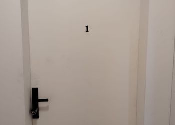 شقة بغرفة نوم وصالة 