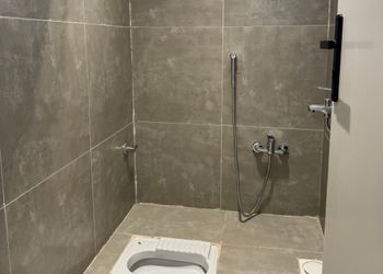 استديو بسرير ماستر وجلسة جانبية 