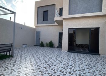 شاليه بمسبح داخلي لقضاء وقت ممتع