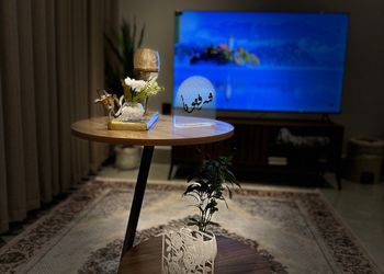 استديو بسرير ماستر وجلسه جانبيه